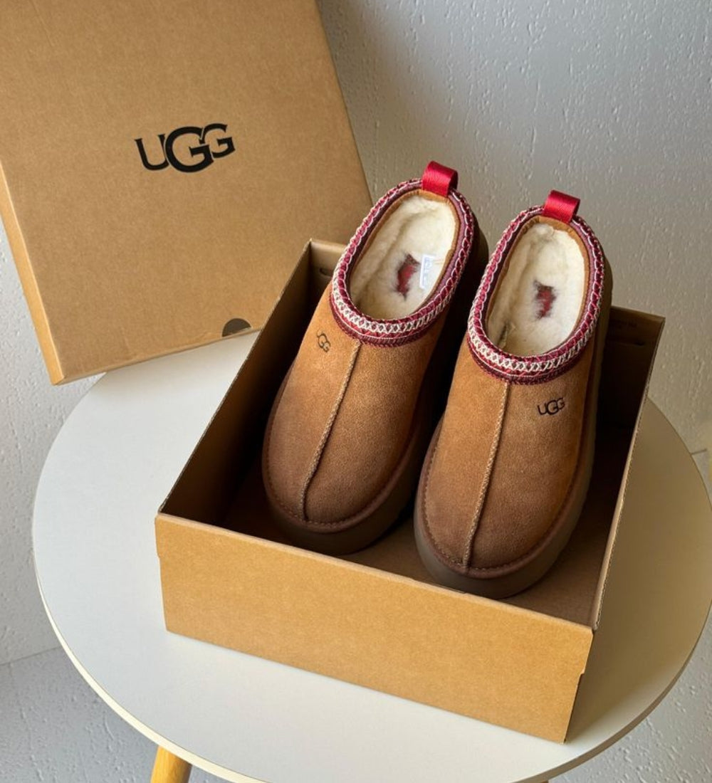 U.G.G Women's Tazz II